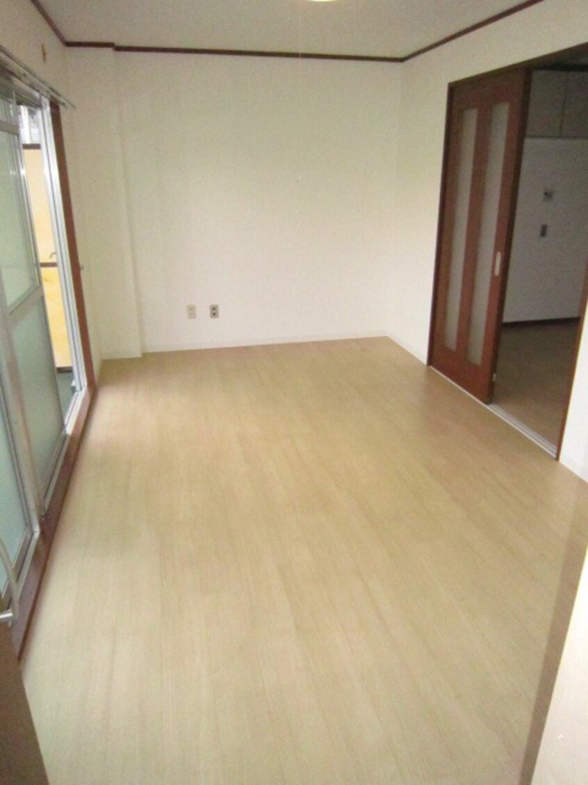 居室 めぐみビル
