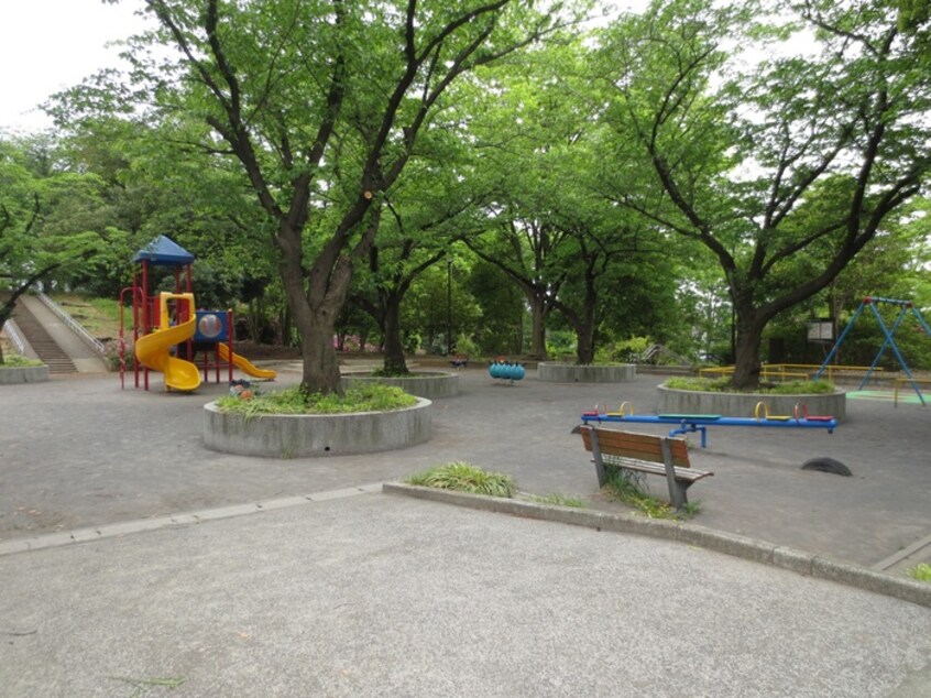 山内公園(公園)まで492m めぐみビル