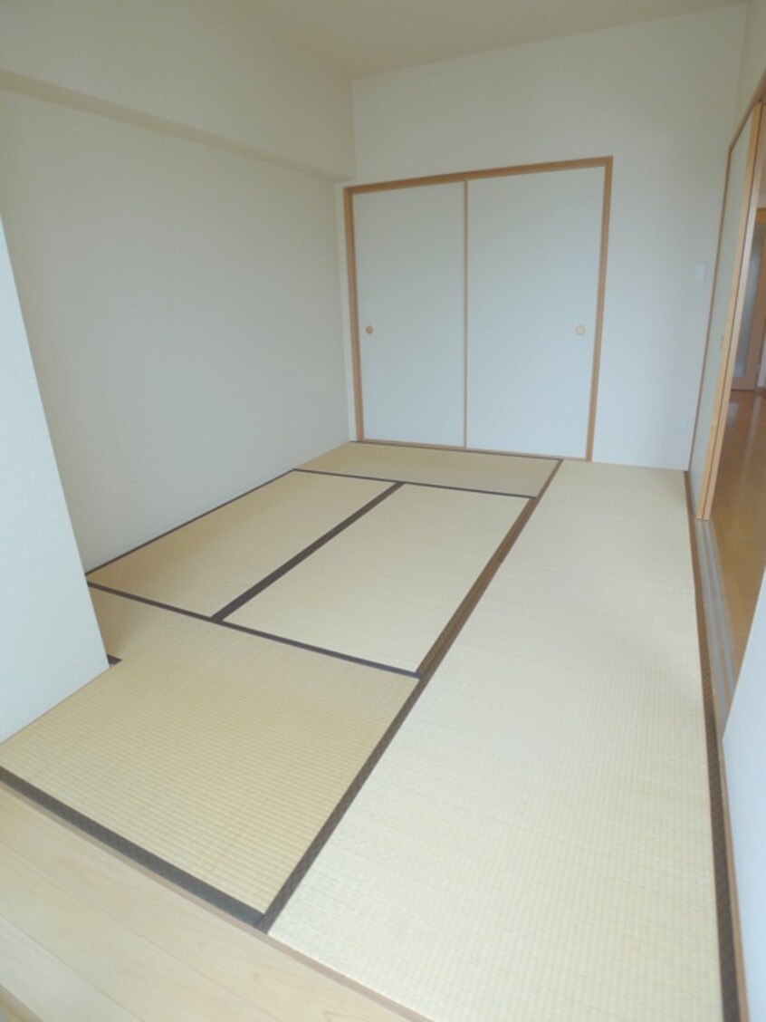 収納 エム・ステージ白磁楼