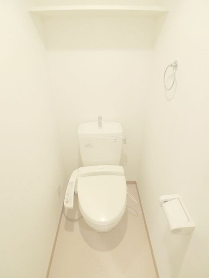 トイレ エム・ステージ白磁楼