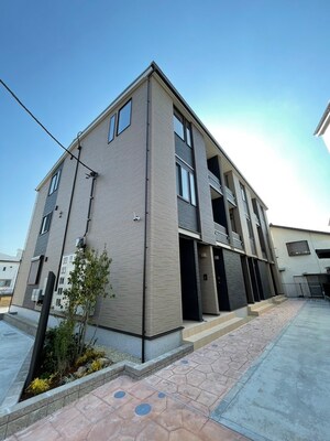 リバーサイドハウス