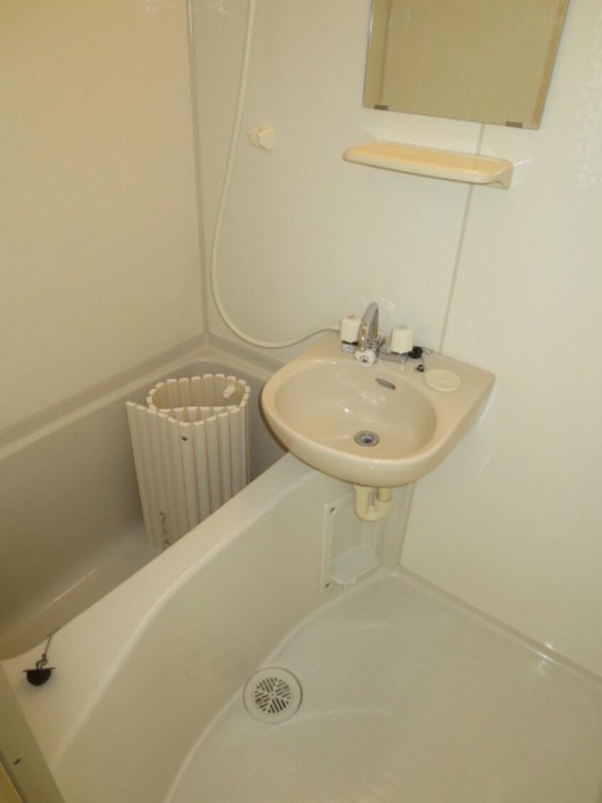 バス／シャワールーム等 Forest愛甲石田