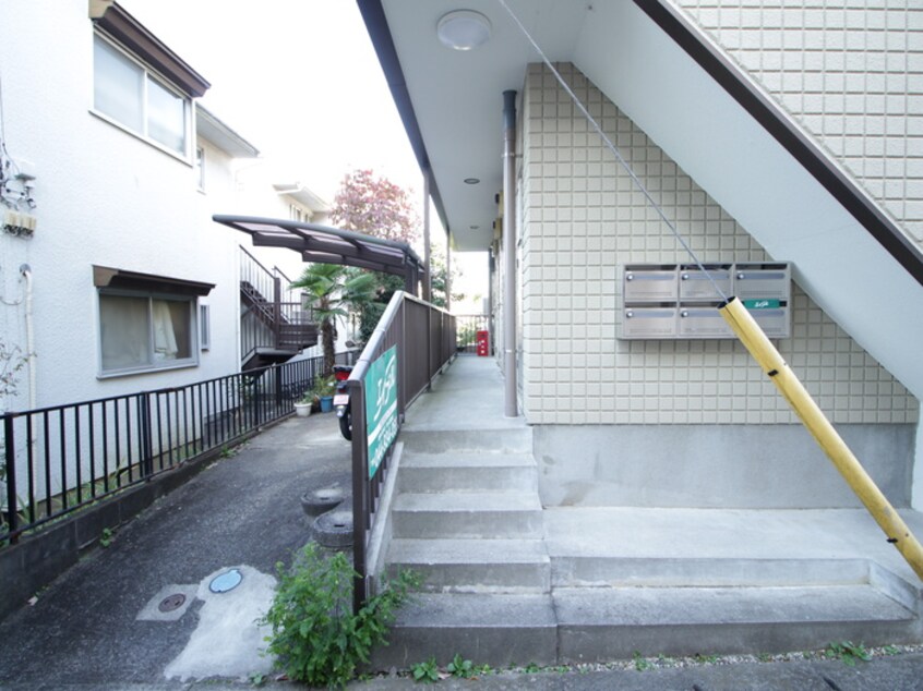 エントランス部分 サボイアンハウス