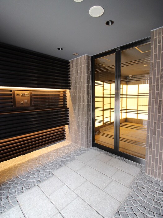 エントランス部分 ドムス・スタイル神楽坂