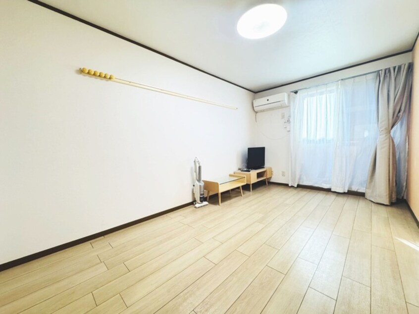 居室 フラッツマルイ