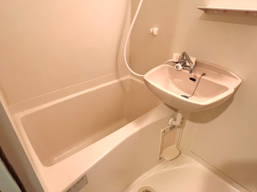 バス／シャワールーム等 T‘s ambitious