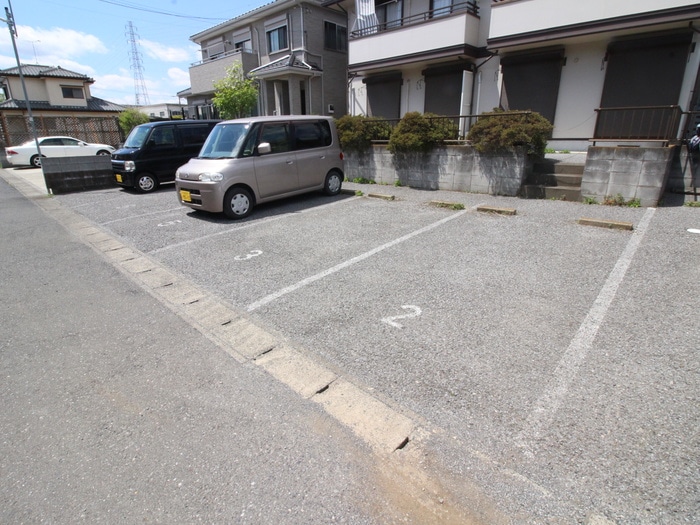 駐車場 ファミリーグリーンＡ
