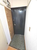 玄関 ロイヤルプラザ清新