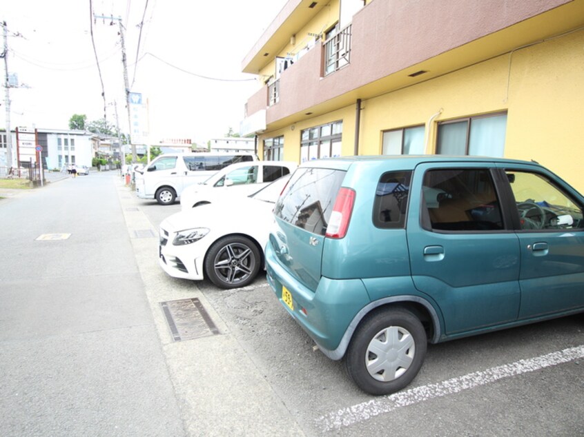 駐車場 足柄ハイツ