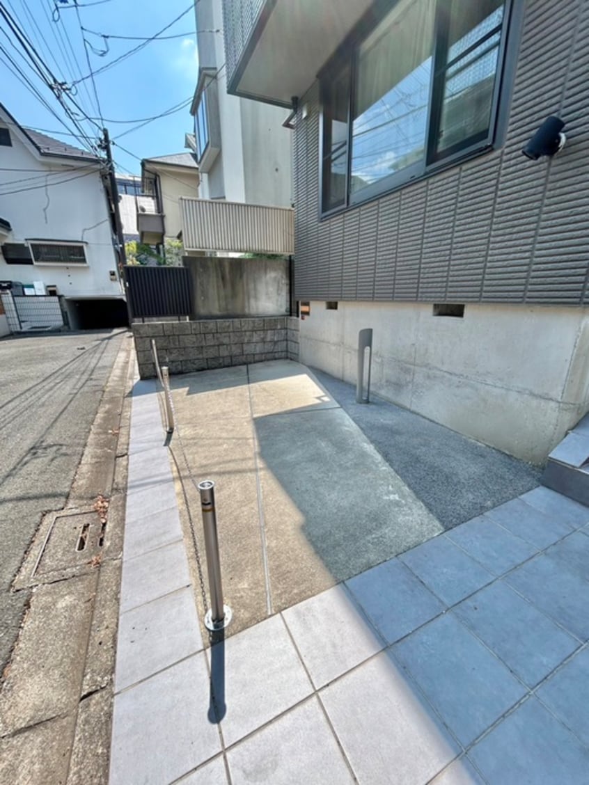 駐輪場 LE STYLE