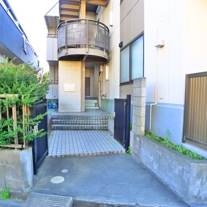 エントランス部分 フル－ル佐伯