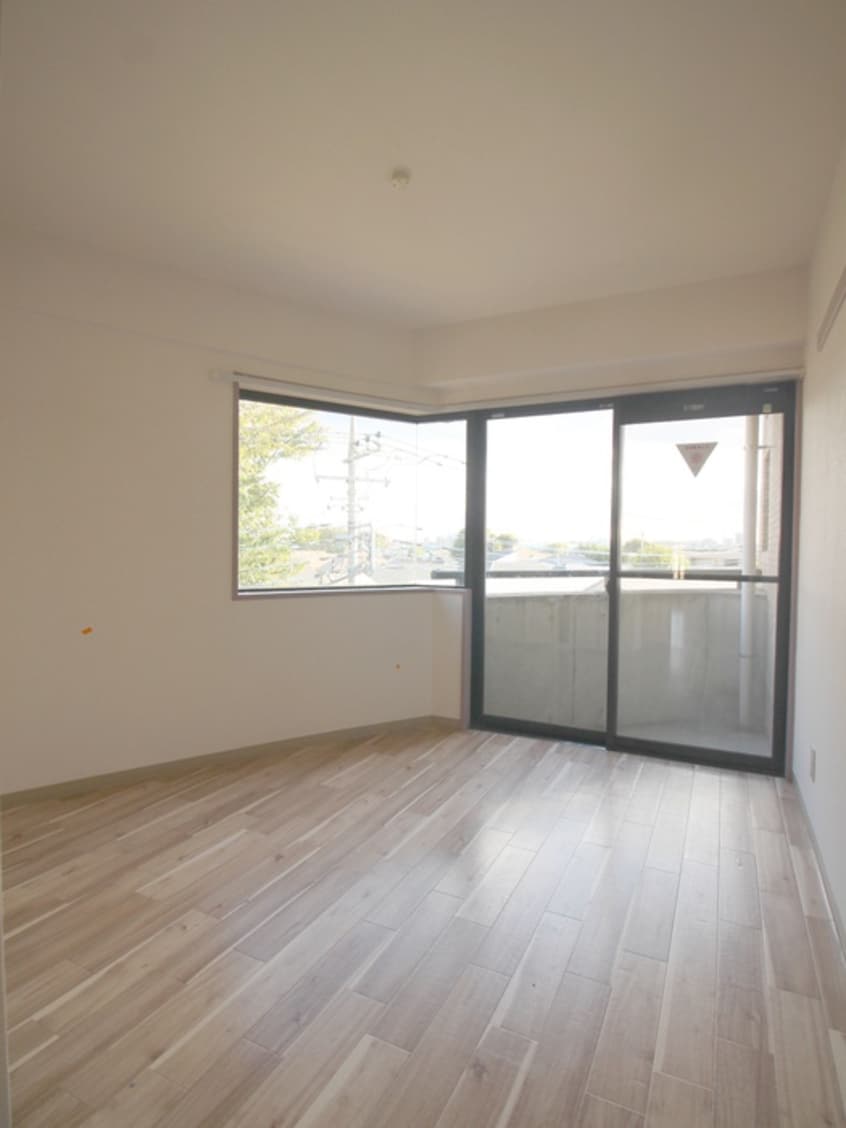 居室 ルミエ－ル