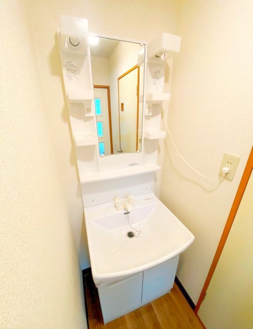 洗面 シャトル中央