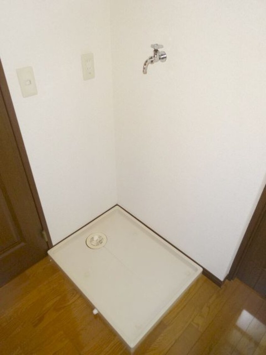 洗濯機置場 ベルドミ－ルサクラギ