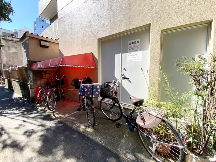 駐輪場 江連ビル
