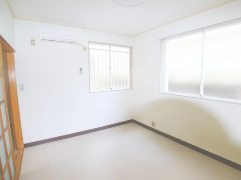 居室 コ－ポカワノ