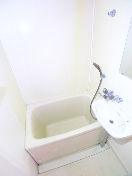 バス／シャワールーム等 コ－ポカワノ