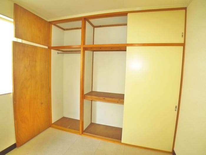 収納 コ－ポカワノ