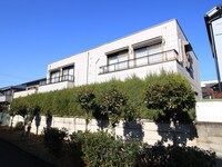 メゾンレザンス