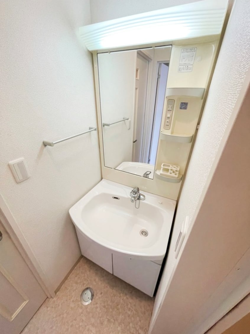 洗面 ﾛｰｽﾞﾏﾝｼｮﾝR＆A