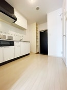 キッチン ﾛｰｽﾞﾏﾝｼｮﾝR＆A