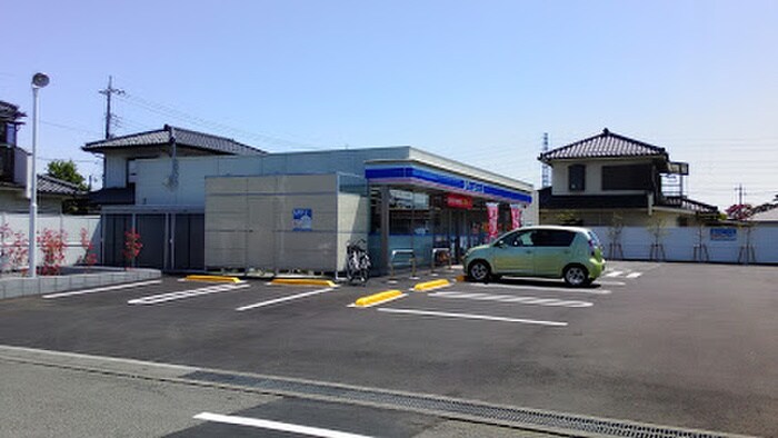 ローソン　青梅新町五丁目店(コンビニ)まで434m エスタシオン