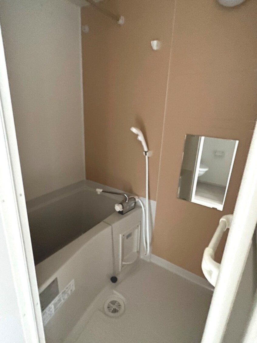 バス／シャワールーム等 ＭＥＬＤＩＡ