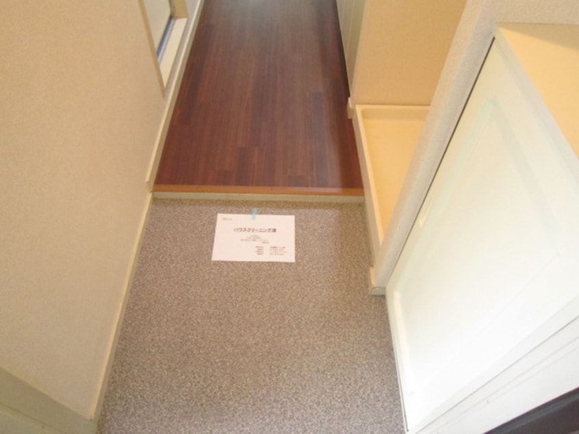 玄関 ラビットイン柳下