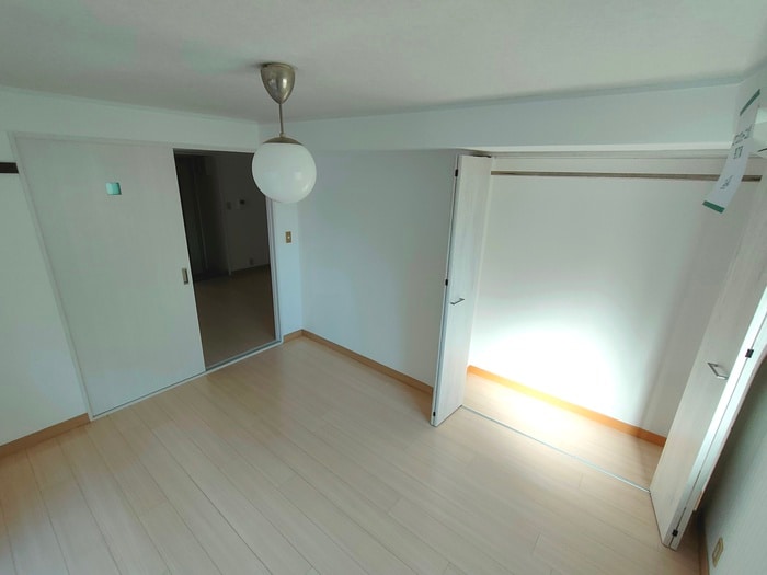 居室 リバ－スト－ン昭島