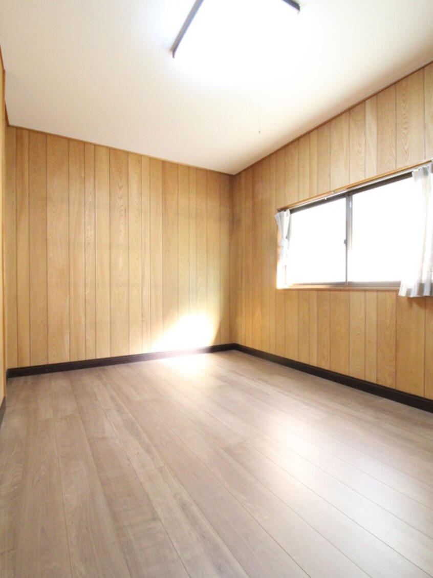 居室 下田町三丁目貸家