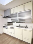 キッチン 下田町三丁目貸家