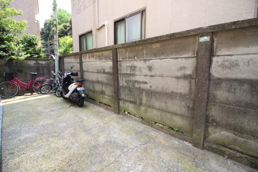 駐輪場 メゾンドプレテ