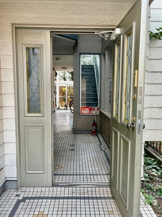 エントランス部分 ベルシェ祖師谷