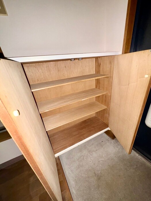 靴箱 ベルシェ祖師谷