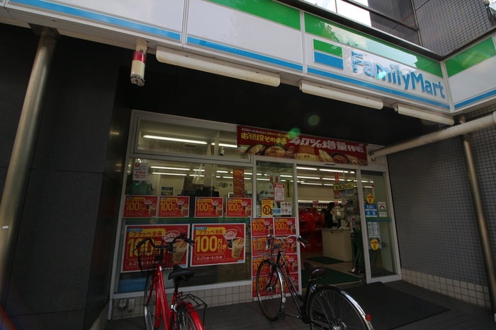 ファミリーマート　江戸川橋駅西店(コンビニ)まで115m ﾘｳﾞｼﾃｨ早稲田