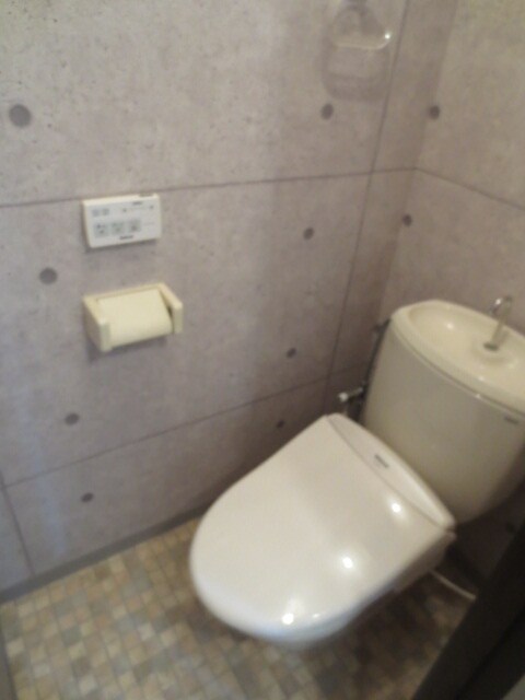 トイレ レジデンスタイム  ３