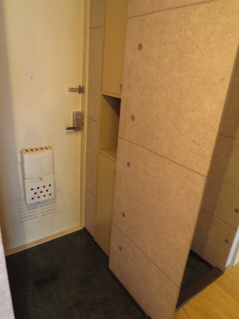 玄関 レジデンスタイム  ３