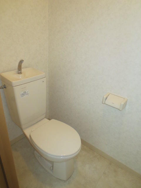 トイレ クロ－バ－ガ－デン