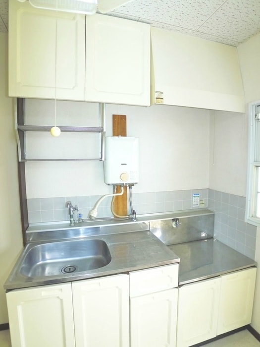 キッチン サンシティ梅郷