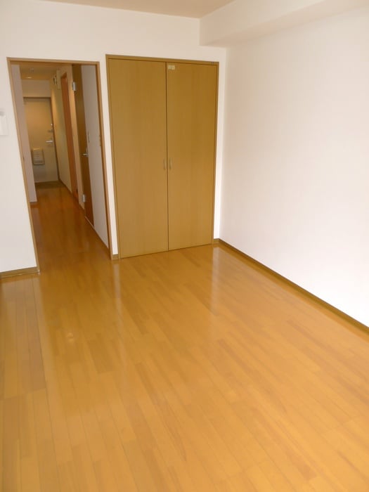 居室 グレ－トラビⅡ