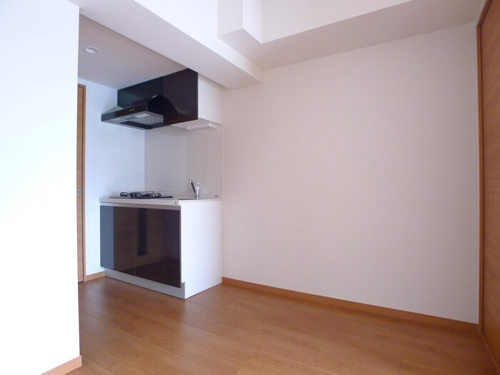 居室 ペアパレス六町２号館