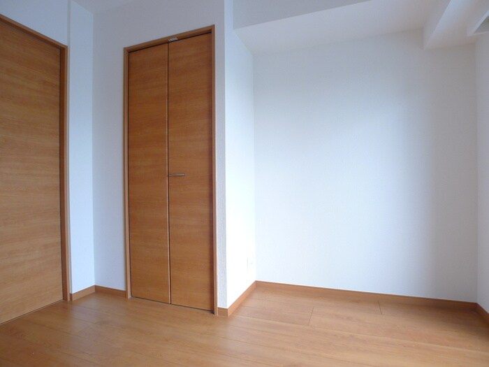 居室 ペアパレス六町２号館