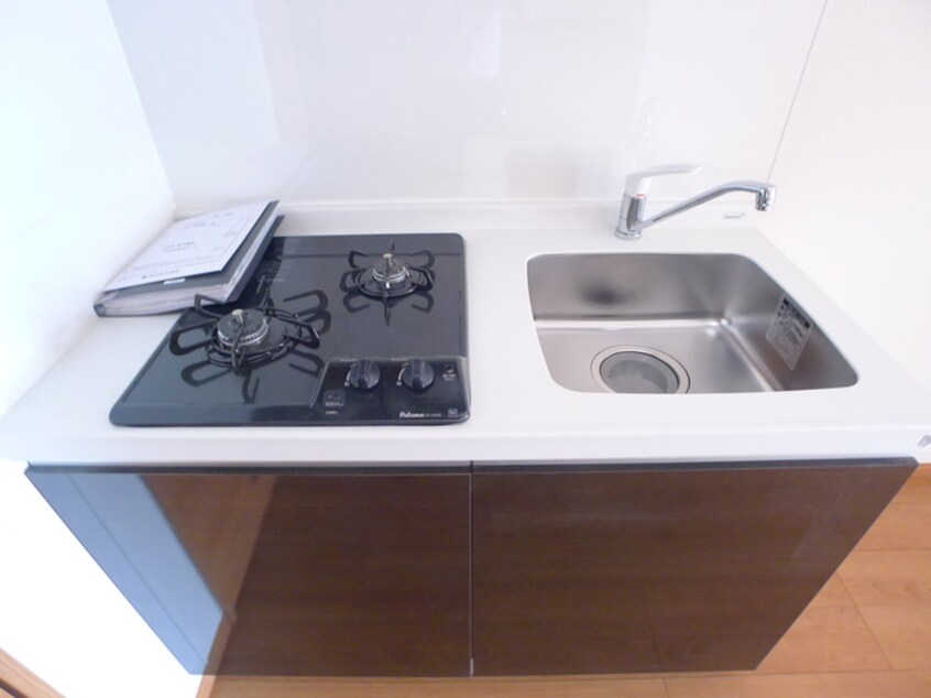 キッチン ペアパレス六町２号館