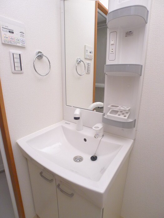 洗面 ペアパレス六町２号館