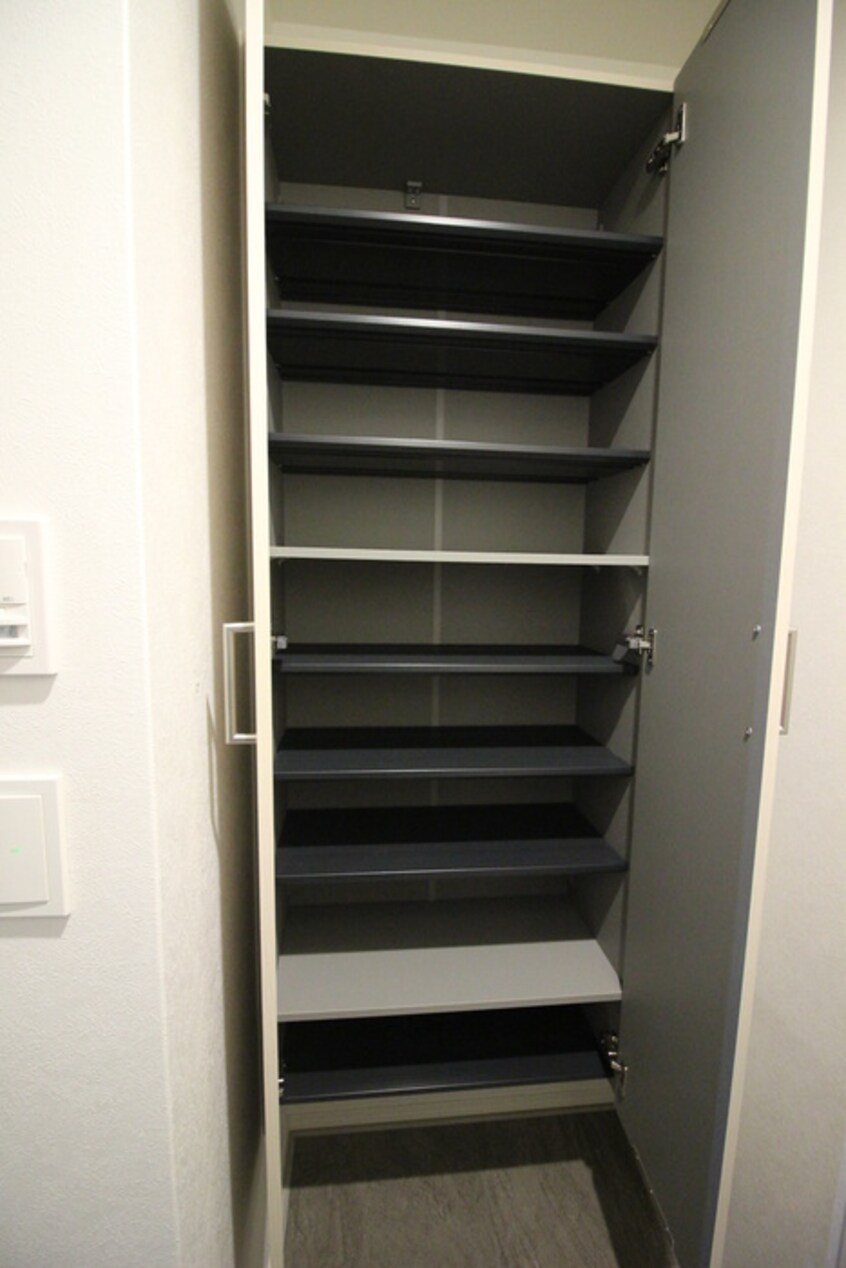 靴箱 フィレ・デ・フルール