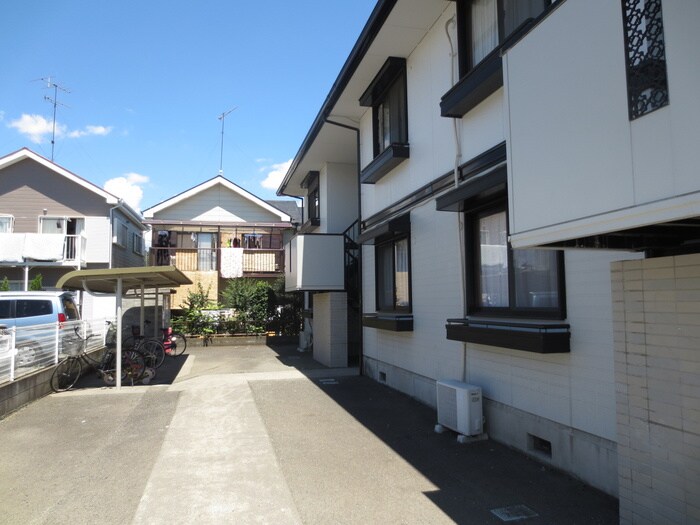 駐輪場 セジュ－ル嶋田