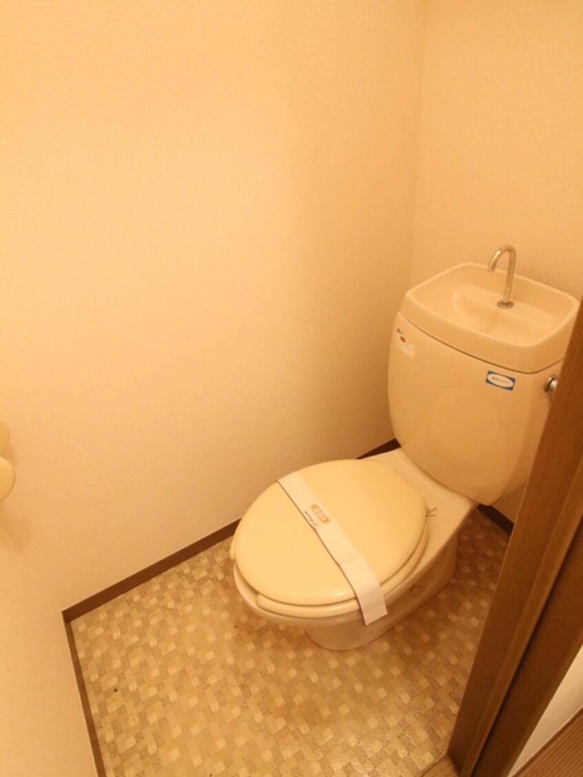 トイレ セジュ－ル嶋田