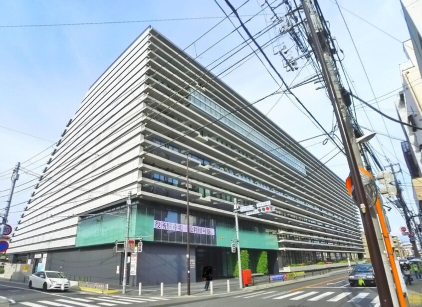 市川市役所(役所)まで111m 富士物産本社ビル