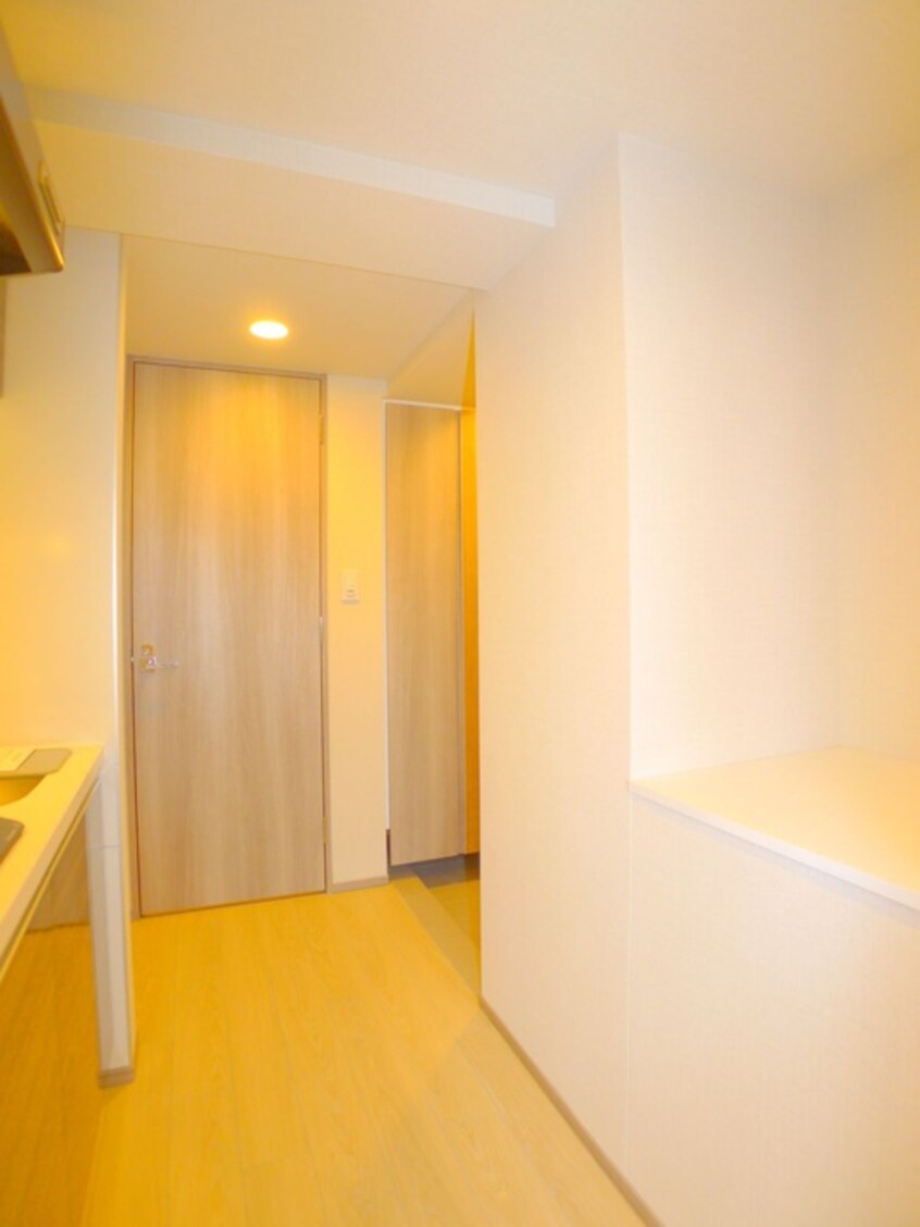 廊下 ユリカロゼ北綾瀬