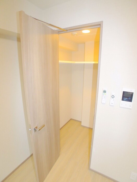 収納 ユリカロゼ北綾瀬